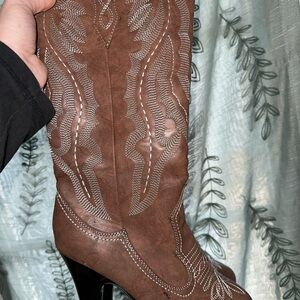 Brown Western-Style Women's Boots